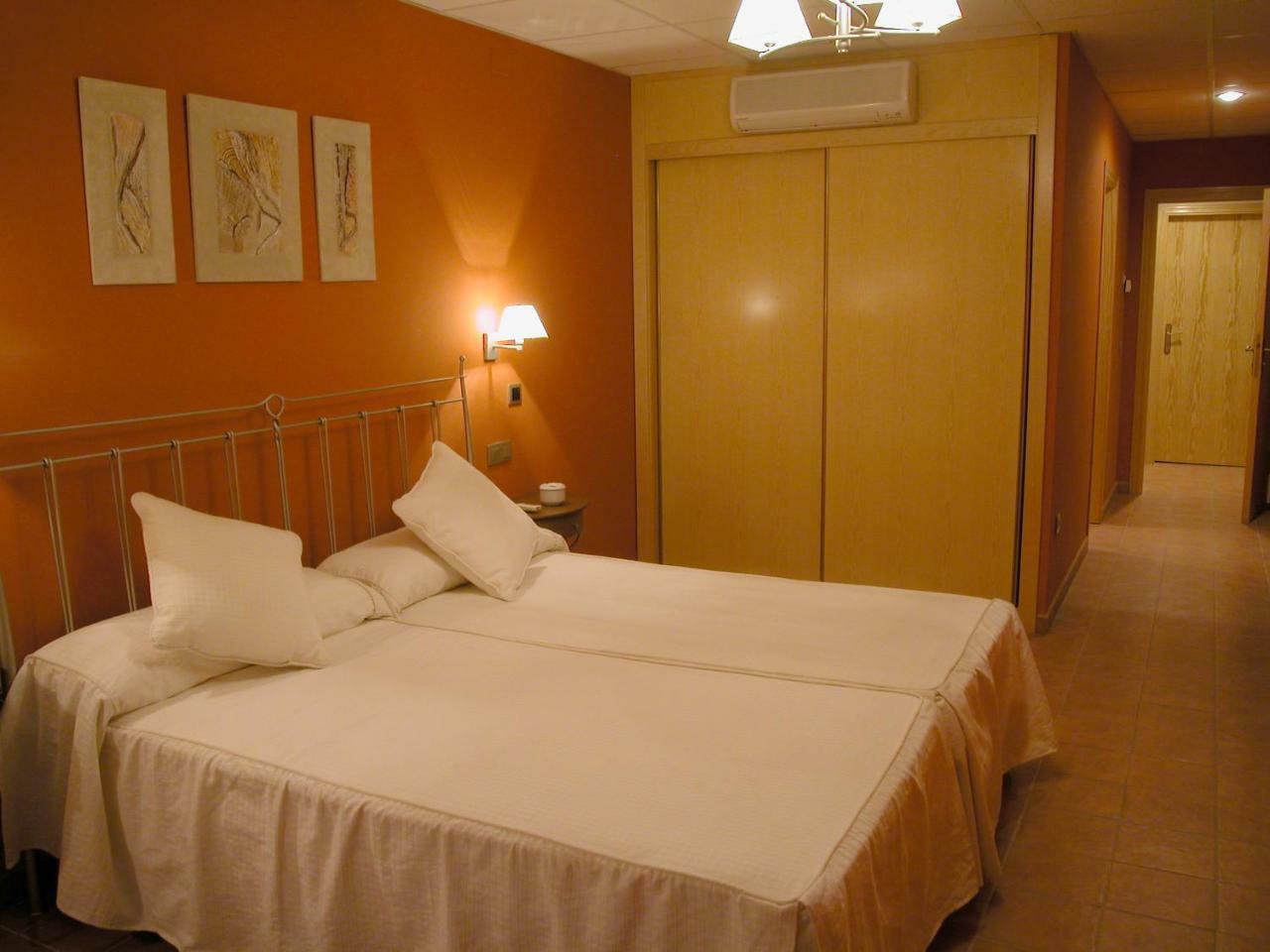Hotel Villa De Estercuel Bilik gambar